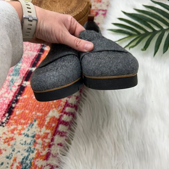 Dr. Scholl's Gray Black Fabric Slip On Platform Loafers 9 Preppy Business Casual - Picture 5 of 10